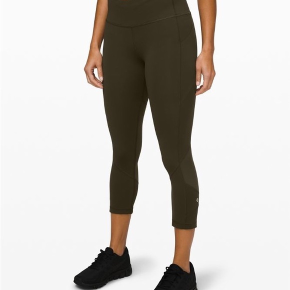 Pace Rival Lululemon mid rise Cropped Leggings w pockets - Picture 1 of 7
